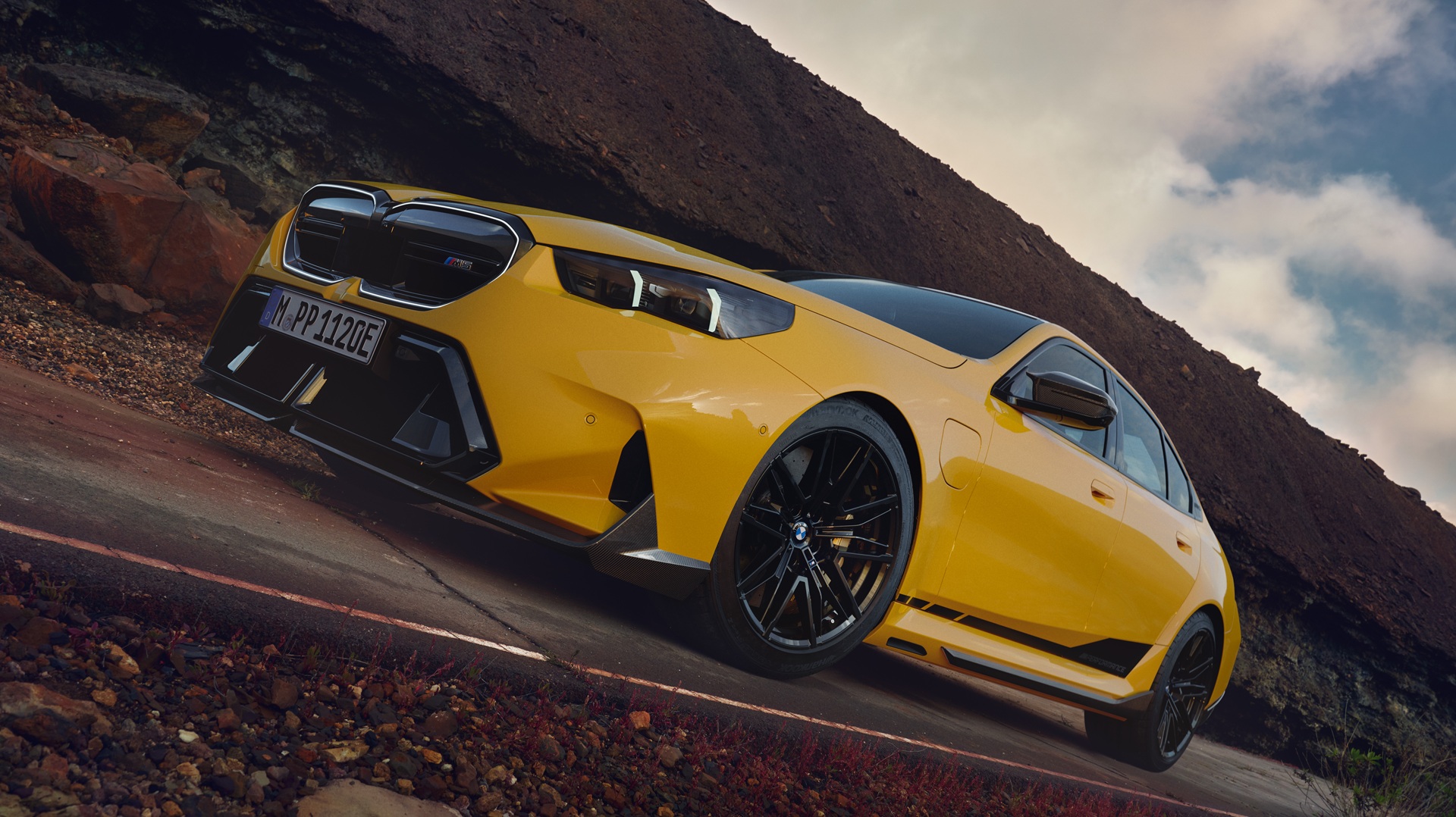 BMW M5 Limousine mit M Performance Parts