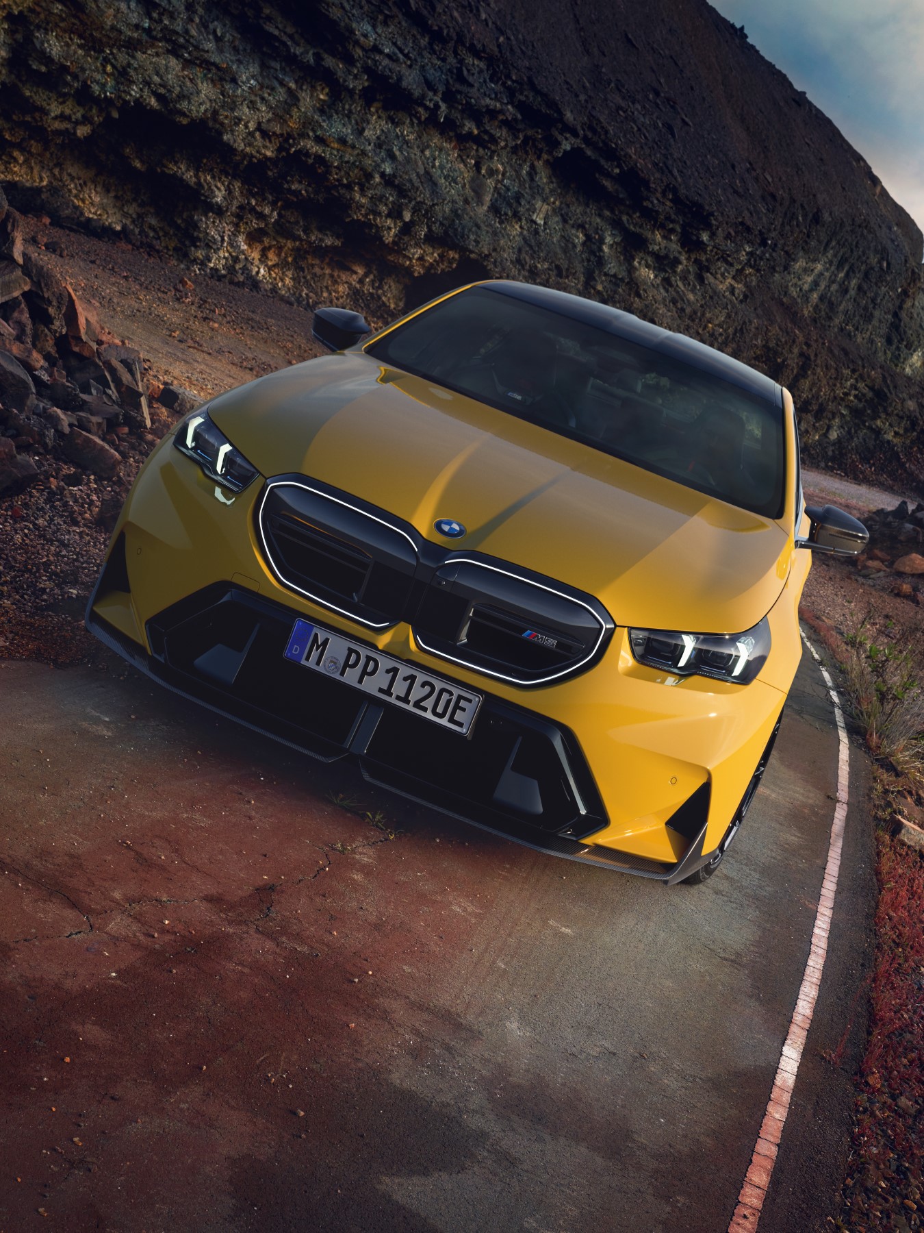 The BMW M5 with M Performance Parts. - STANDOUT DYNAMICS.