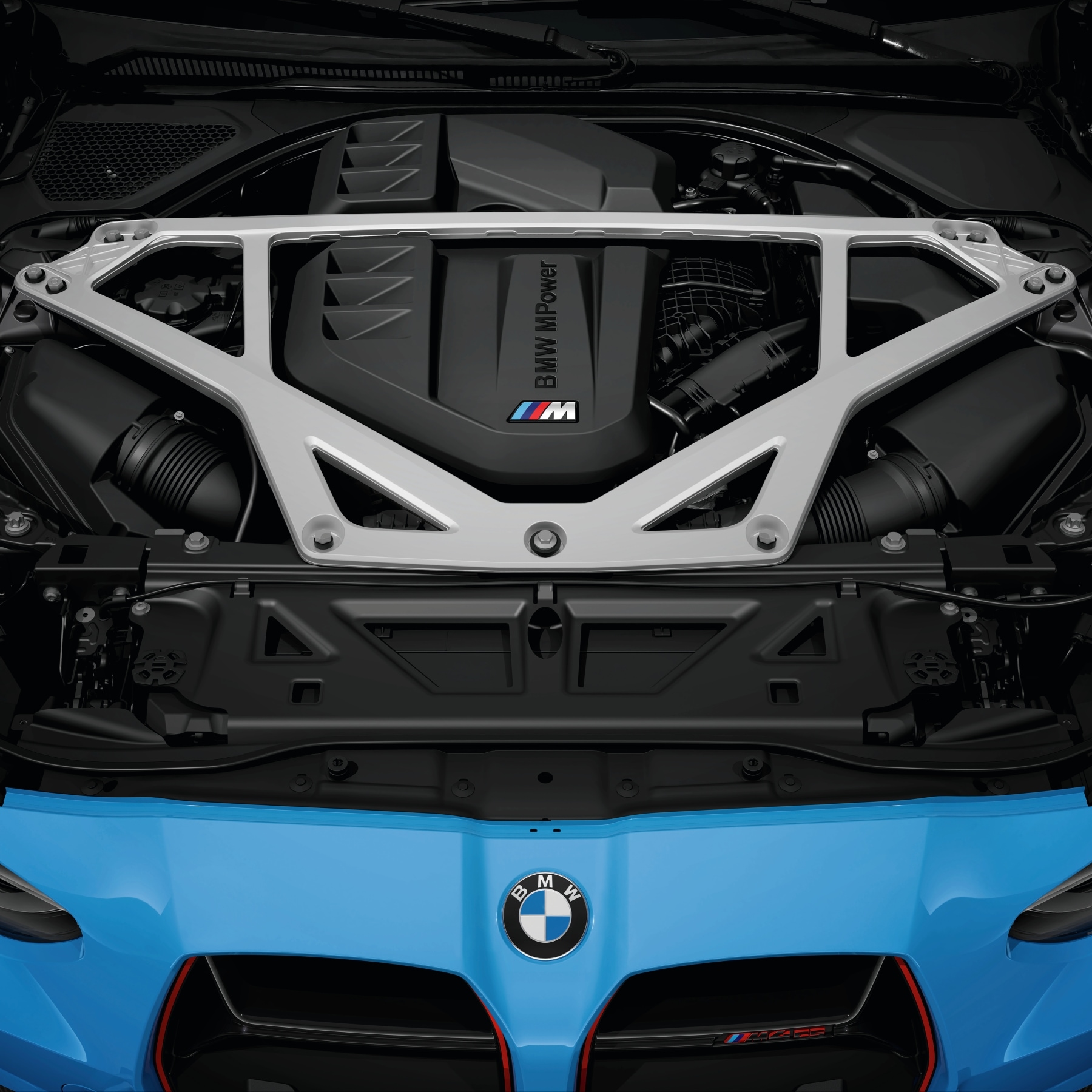 Engine compartment and M precision strut of the BMW M4 CS