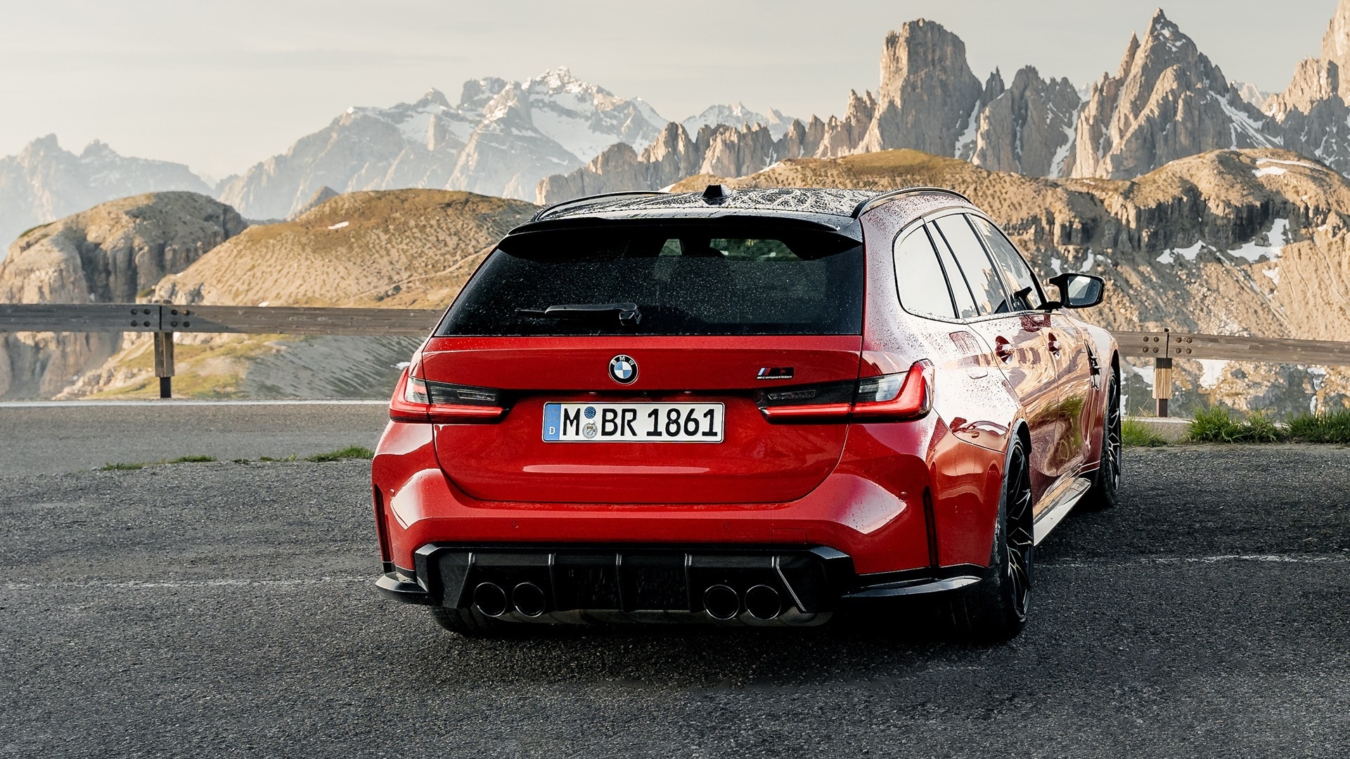 PERFORMANCE MEETS PANORAMA.