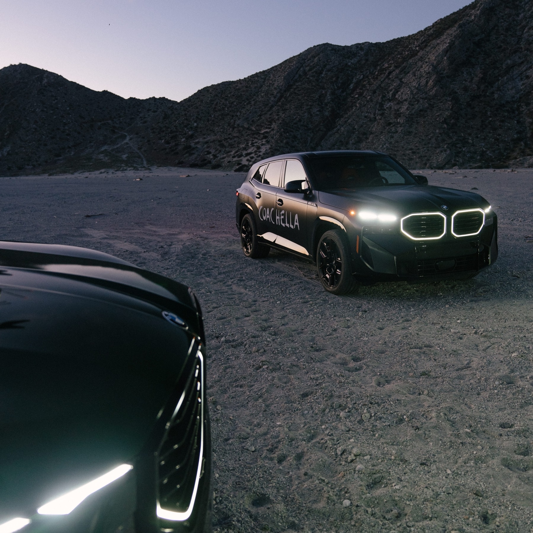 Social-Media-Stars inszenieren den BMW XM.