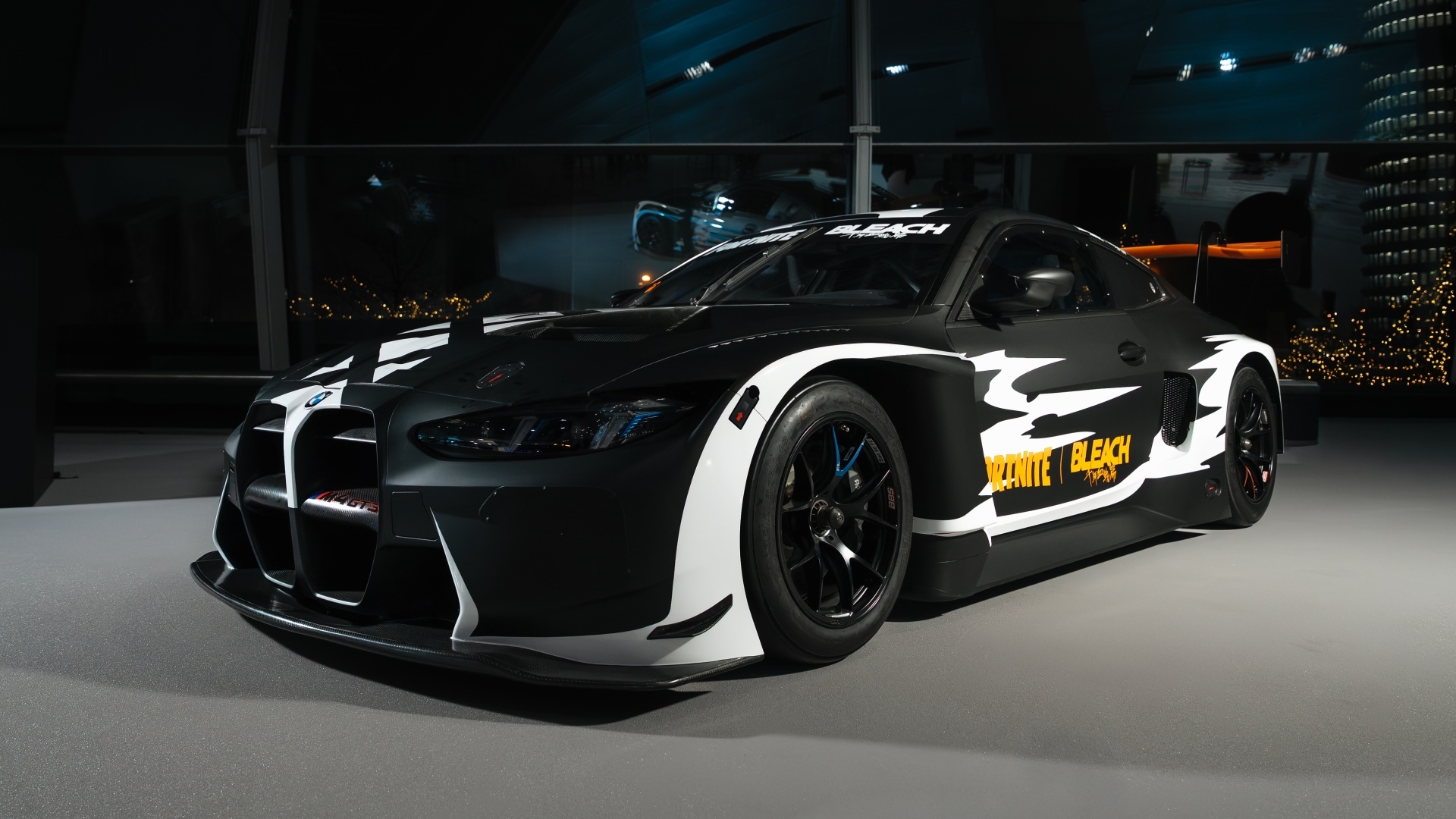 BMW M4 GT3 EVO im "Bleach"-Design