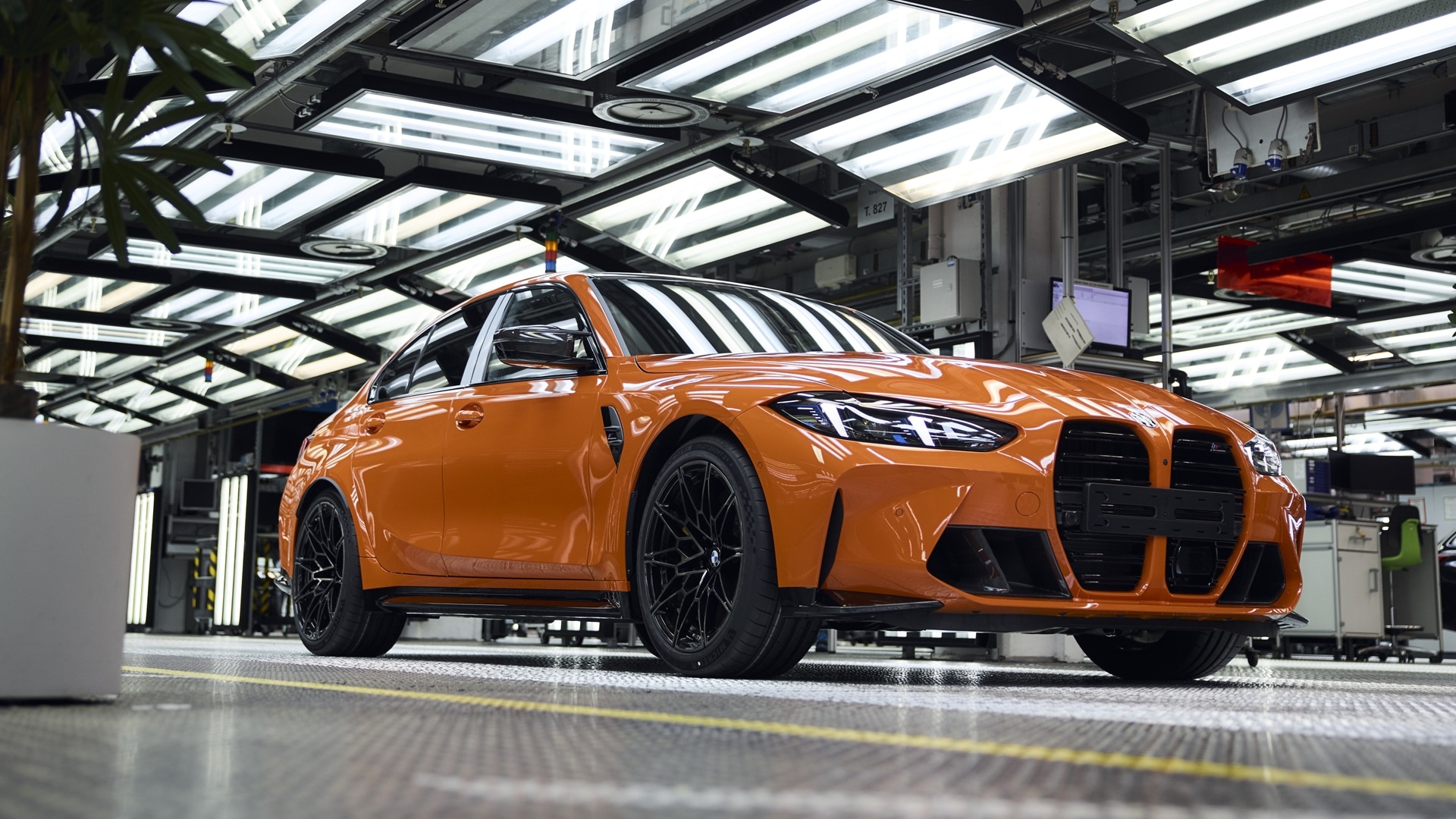 The one-millionth BMW M: a BMW M3 in Fire Orange.